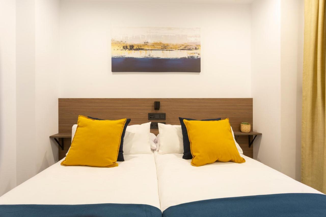 Apartamentos Bajeles Sevilla Urban Zewnętrze zdjęcie