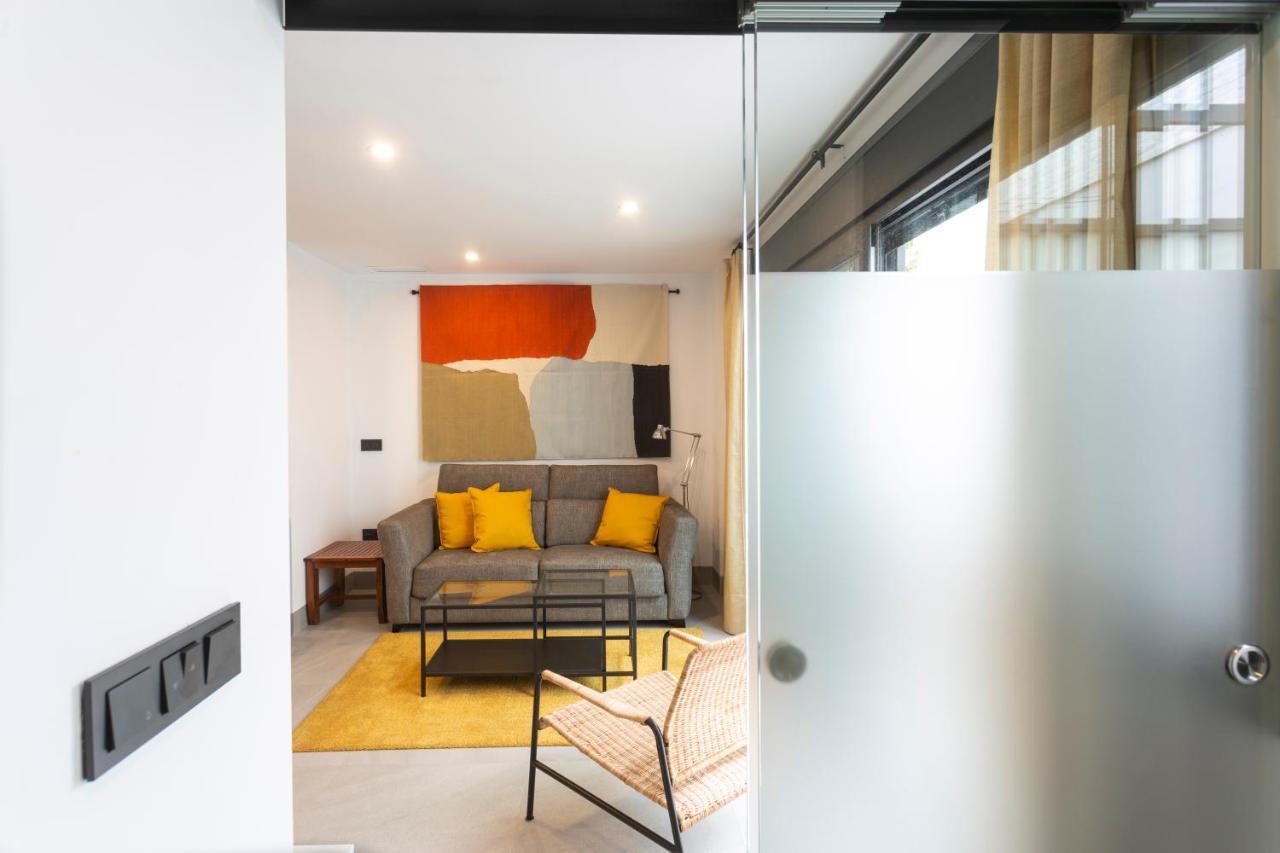 Apartamentos Bajeles Sevilla Urban Zewnętrze zdjęcie